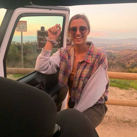 Meet your Posher, Shannon - Picture 2 of 3